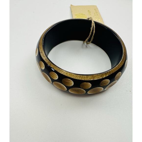 Carved Wooden Bracelet - Picture 8 of 8